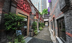 /living-in-shanghai/districts-and-main-areas/xintiandi/